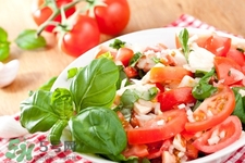 冬天可以吃涼拌西紅柿嗎？有些人不宜吃涼拌西紅柿