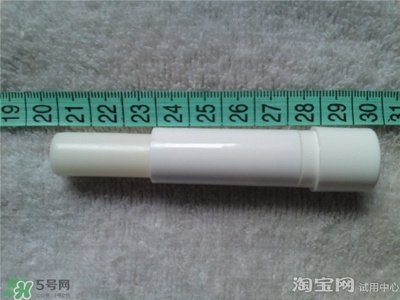 妮維雅唇膏和曼秀雷敦唇膏哪個好？妮維雅和曼秀雷敦對比