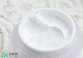 素顏霜會堵塞毛孔嗎？素顏霜會不會堵塞毛孔？