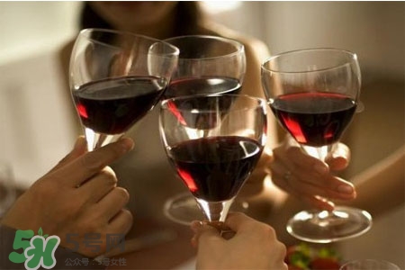 春節(jié)喝黃酒好嗎？春節(jié)喝黃酒的七大健康理由