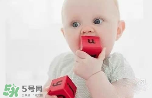 寶寶喜歡撞頭是怎么回事？寶寶喜歡撞頭怎么辦？