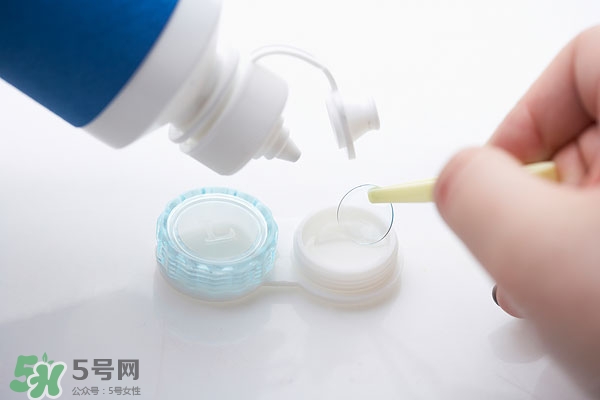 日拋隱形眼鏡可以戴兩天嗎?日拋美瞳可以戴多久? 日拋隱形眼鏡可以戴兩天嗎?日拋美瞳可以戴多久?