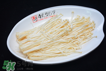 金針菇可以空腹吃嗎?空腹吃好嗎 金針菇可以空腹吃嗎?空腹吃好嗎