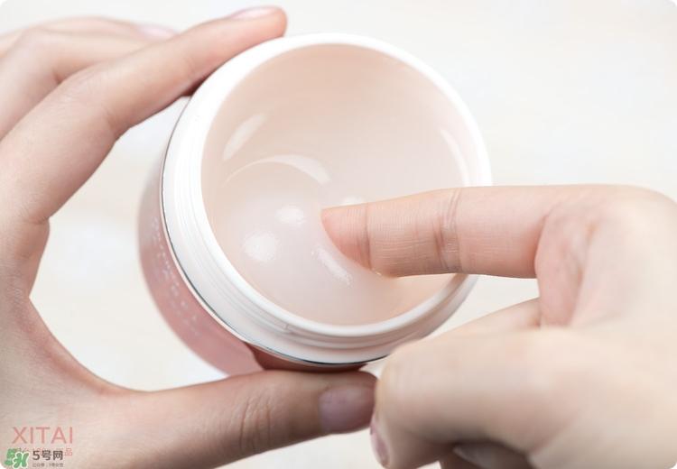 資生堂五合一面霜怎么樣？適合什么年齡？