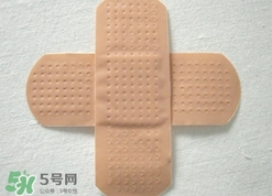 創(chuàng)可貼過期了還能用嗎?過期的創(chuàng)可貼可以用嗎? 創(chuàng)可貼過期了還能用嗎?過期的創(chuàng)可貼可以用嗎?