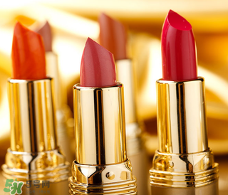 口紅可以帶上飛機嗎？坐飛機可以帶口紅嗎？