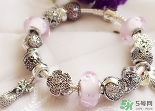 潘多拉手鐲怎么打開？潘多拉手鐲怎么帶？