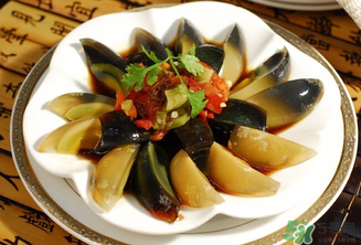 皮蛋有黑點能吃嗎？皮蛋有毒嗎？