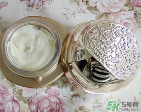 花川秀素顏霜怎么用？花川秀素顏霜使用步驟