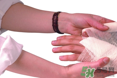 十滴水能治療凍瘡嗎？凍瘡可以涂十滴水嗎？