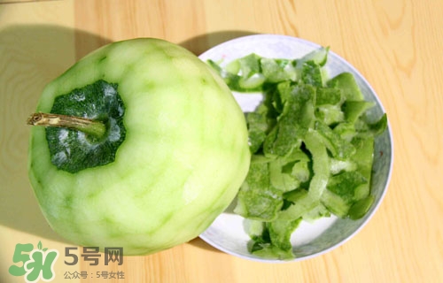 冬瓜皮可以治腳氣嗎?冬瓜皮治腳氣怎么做 冬瓜皮可以治腳氣嗎?冬瓜皮治腳氣怎么做