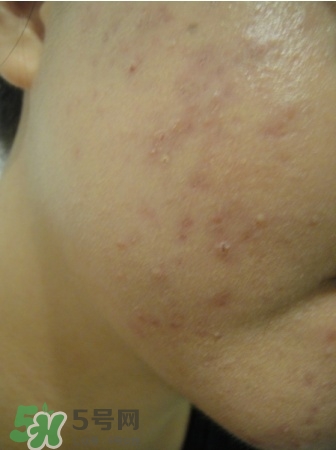 碧柔卸妝乳怎么用？碧柔卸妝乳使用方法