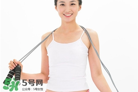 冬天跳繩可以減肥嗎？冬季跳繩瘦身的正確方法