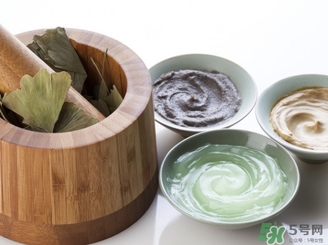 臉上脫皮可以敷面膜嗎？臉上脫皮敷什么面膜好？