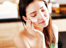 臉上脫皮可以敷面膜嗎？臉上脫皮敷什么面膜好？