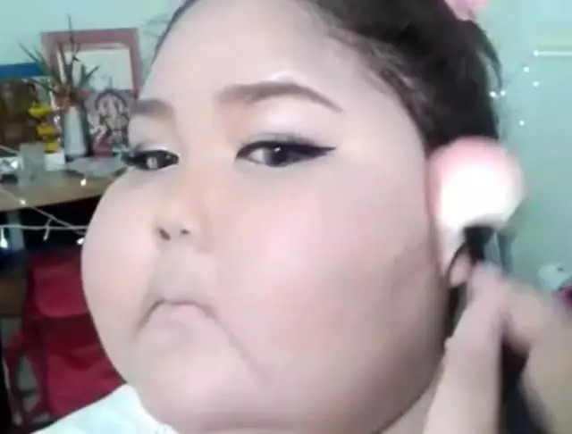 臉胖怎么化妝好看？臉大怎么化妝好看