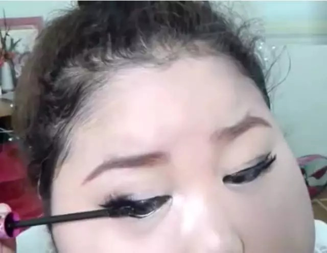 臉胖怎么化妝好看？臉大怎么化妝好看