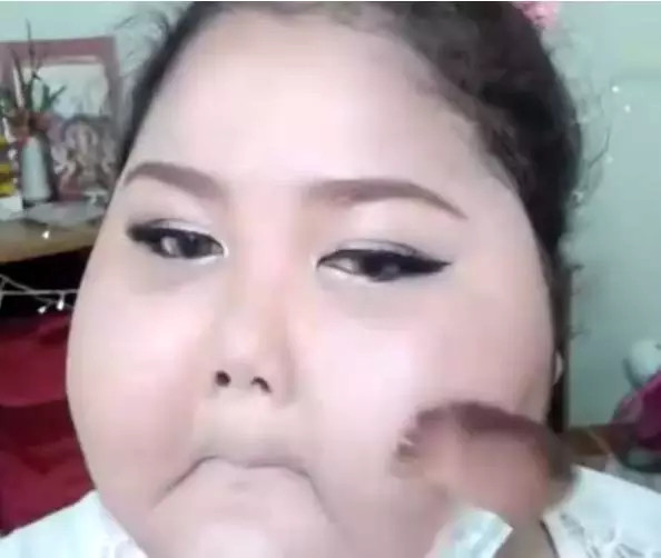 臉胖怎么化妝好看？臉大怎么化妝好看