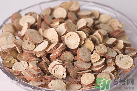 口含生甘草的功效 生甘草的功效和作用 口含生甘草的功效 生甘草的功效和作用