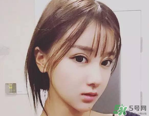 素顏霜什么時候涂？素顏霜怎么涂均勻？