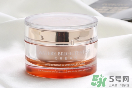 ahc素顏霜多少錢？ahc素顏霜韓國價(jià)格