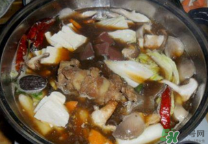 羊蝎子火鍋好吃嗎？羊蝎子火鍋涮什么好吃？