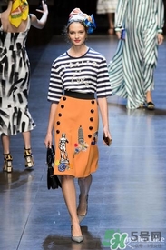 年會(huì)穿什么鞋子？公司年會(huì)女生鞋子搭配