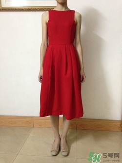 年會要穿禮服嗎？年會禮服搭配