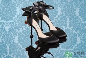 miumiu蝴蝶結(jié)高跟鞋多少錢?miumiu蝴蝶結(jié)高跟鞋價格 miumiu蝴蝶結(jié)高跟鞋多少錢?miumiu蝴蝶結(jié)高跟鞋價格