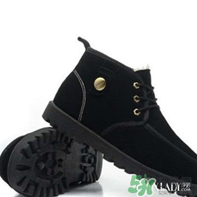 春節(jié)男生穿什么鞋子？過(guò)年男生穿什么鞋子？