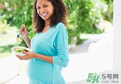 懷孕4個月愛吃甜食是生男孩還是女孩? 懷孕4個月愛吃甜食是生男孩還是女孩?