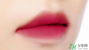 朵色口紅和唇釉哪個好？朵色口紅好還是唇釉好？