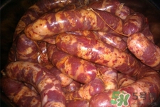 灌香腸的腸衣是什么？香腸的腸衣是什么做的？