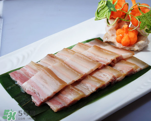 腌肉長毛了還能吃嗎？腌肉長綠毛了還能吃嗎？