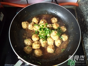 肉丸子可以用面粉嗎？肉丸子用什么粉？