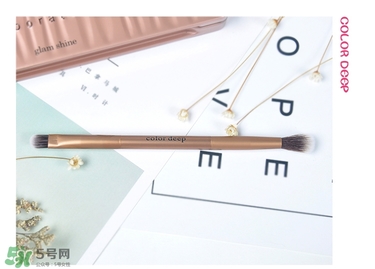 color deep眼影怎么樣？色號(hào)試色圖