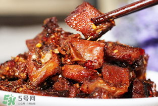 腌魚放什么調(diào)料？腌魚放什么調(diào)料去腥？