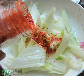 腌白菜放多少鹽？腌白菜放鹽比例