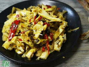 腌酸菜放多少鹽？腌酸菜放鹽比例