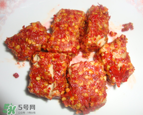 霉豆腐長(zhǎng)紅霉還能吃嗎？霉豆腐為什么會(huì)長(zhǎng)紅霉？