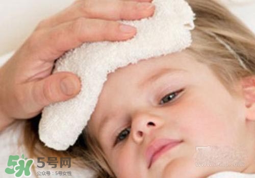 寶寶拉肚子發(fā)燒39度會燒壞腦子嗎？寶寶拉肚子發(fā)燒39度怎么辦？