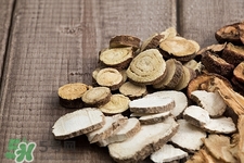 黨參可以泡水喝嗎?黨參泡水喝的功效與作用 黨參可以泡水喝嗎?黨參泡水喝的功效與作用