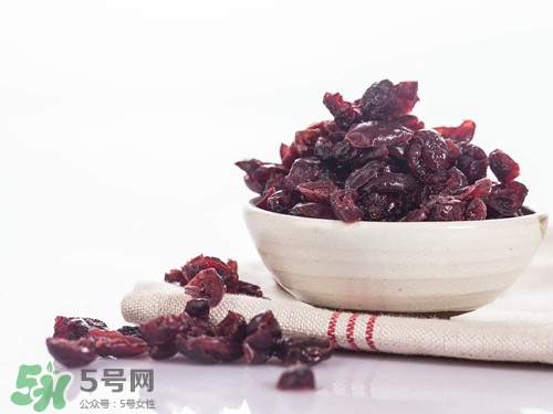 蔓越莓干怎么吃最好?蔓越莓干的功效與作用 蔓越莓干怎么吃最好?蔓越莓干的功效與作用