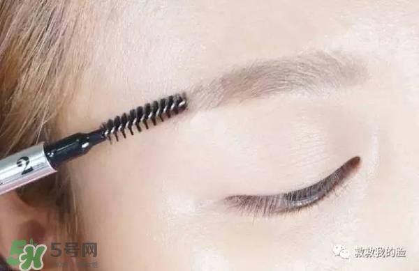 金高銀妝容怎么化？金高銀仿妝