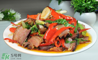 臘肉蒸還是煮？臘肉蒸好還是煮好？