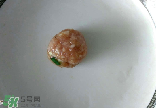 珍珠丸子可以用大米嗎？珍珠丸子用大米怎么做？