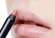 唇線筆可以當(dāng)眼線筆嗎？唇線筆怎么當(dāng)眼線筆？