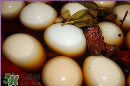 腌雞蛋可以用塑料瓶嗎？腌雞蛋用塑料瓶用蓋蓋子嗎？