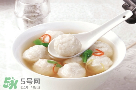 魚(yú)丸餡是什么做的?魚(yú)丸餡的做法 魚(yú)丸餡是什么做的?魚(yú)丸餡的做法