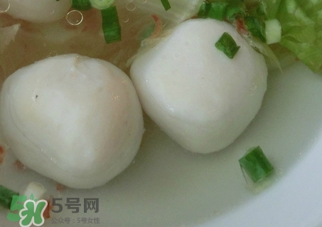 魚(yú)丸餡是什么做的?魚(yú)丸餡的做法 魚(yú)丸餡是什么做的?魚(yú)丸餡的做法